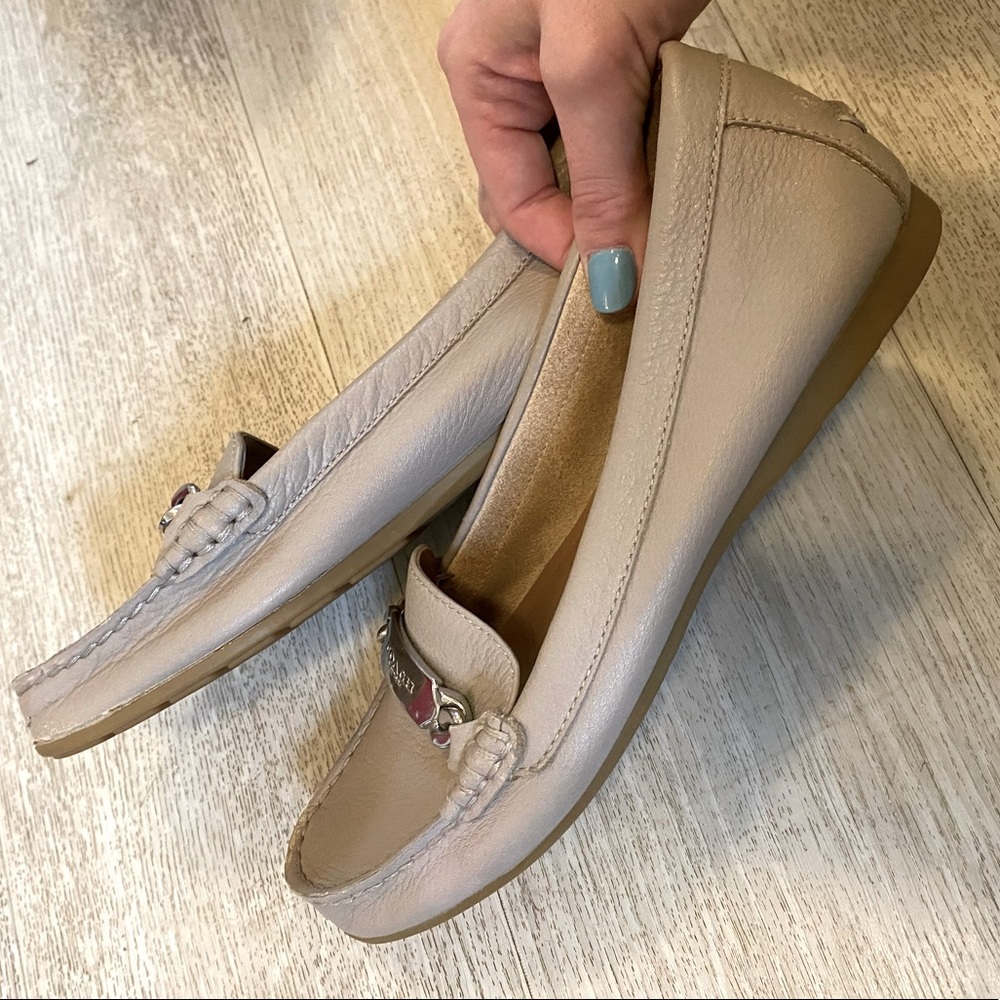 Coach Olive Pebble Grain Leather Flat Loafer 🍾